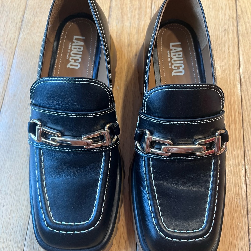 Labucq Black Leather Loafers with Silver Detail